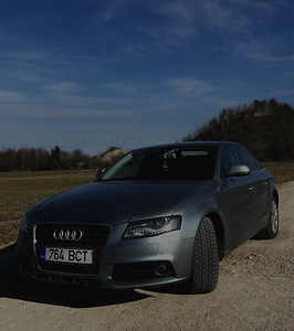 Audi A4 (4 foto / 5)