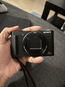 Sony DSC-HX90V (2 фото из 10)