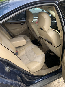 Volvo S60 2.4D 96 kW, 2004, automaat (6 foto / 8)