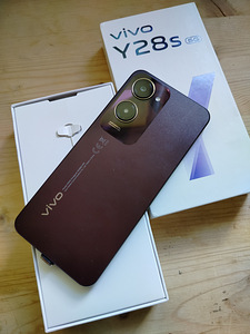 Мобильный телефон Vivo Y28s 5G 4/128 (2 фото из 4)
