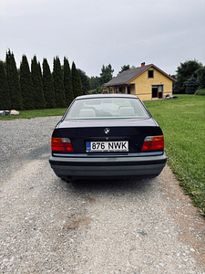 BMW 318i 1992 E36 (3 foto / 15)