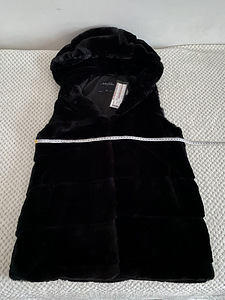 Ilus vest , M , Uus (3 foto / 4)