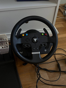 Mängurool Thrustmaster force feedback (2 foto / 2)