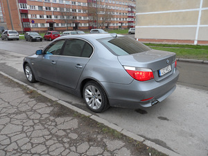 BMW 525D 130 kW (2 foto / 10)
