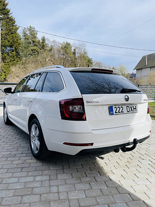 Skoda Octavia (4 foto / 10)