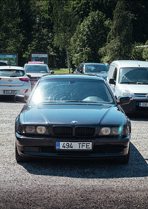 Müüa BMW E38 (3 foto / 10)