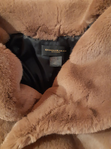 Kasukas, Donna Karan. Suurus L (4 foto / 4)
