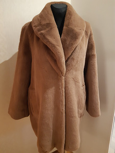 Kasukas, Donna Karan. Suurus L (2 foto / 4)