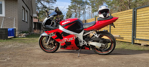 Suzuki GSX-R 600 (1 foto / 4)
