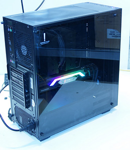 AMD 5800x / 6800xt Gamer (3 foto / 3)
