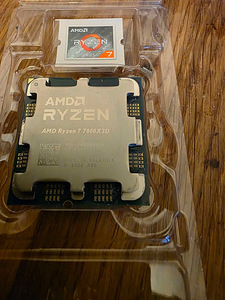 AMD Ryzen 7 7800X3D