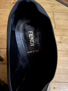 FENDI kingad, originaal (5 foto / 7)