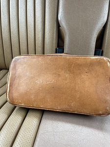 Сумочка Louis Vuitton, оригинал. (4 фото из 10)