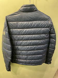 Куртка Moncler, оригинал (2 фото из 7)