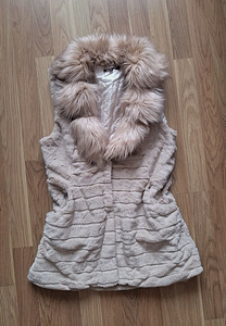 Beežikas karvane vest M-L (2 foto / 2)