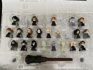 UUS Harry Potter kogumiskomplekt karbiga kujukesed (2 foto / 2)