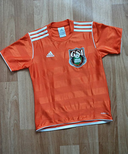 ADIDAS climalite oranž spordipluus, 140 (1 foto / 2)