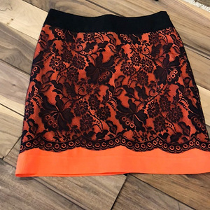 The Limited musta pitsiga oranž seelik XS (1 foto / 2)