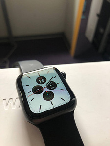 Apple Watch Series 6, 40 mm, Space grey (1 foto / 2)