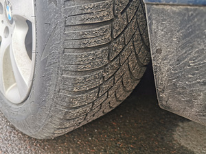 17'' BMW veljed 5x120 koos 235/55/17 lamelliga (3 foto / 4)