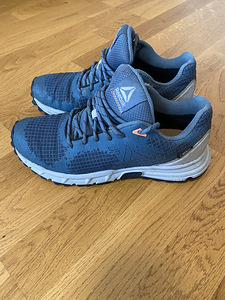 Reebok gore-tex tossud (2 foto / 3)