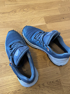 Reebok gore-tex tossud (3 foto / 3)
