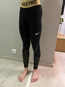 Nike pro retuusid s146-156 (2 foto / 3)