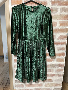 Uueväärne Reserved pidulik kleit s146-152 (1 foto / 2)