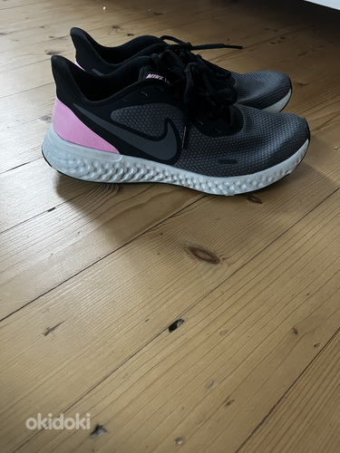 Кроссовки Nike S40 (25,6 см) (фото #1)