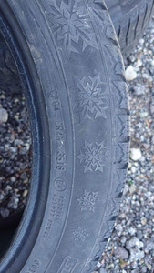 Continental MS 235/50 R19 (3 foto / 5)