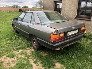 Ауди 100 2.0 85квт р5 (4 фото из 4)