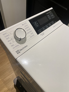 Pesumasin Electrolux (2 foto / 3)
