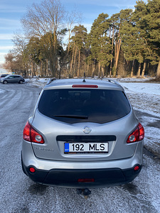 Ниссан Кашкай +2 (2 фото из 10)