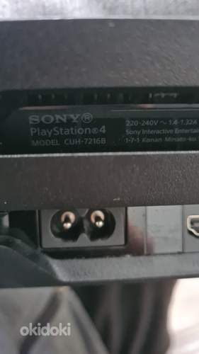 Sony PlayStation 4 Pro 1TB Black - CUH-7216B (фото #2)
