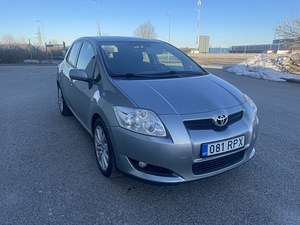 Toyota Auris 2009 2.0 93kw (4 foto / 7)