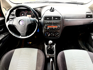 Fiat Punto (8 foto / 13)