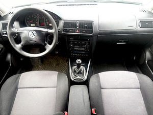 Volkswagen Golf 4 (9 foto / 15)