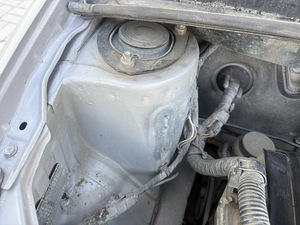 Toyota Yaris (12 foto / 15)