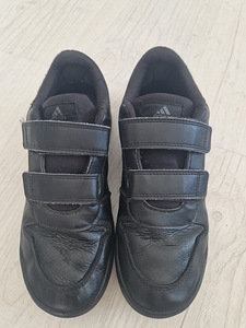 Nahast Adidase tossud s36,5-37 (1 foto / 3)