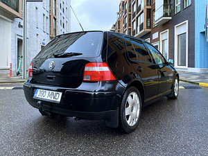 VOLKSWAGEN GOLF 4 / AVARIIVABA / ÜV 12.2025 (3 foto / 15)
