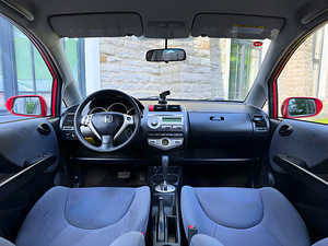 HONDA JAZZ / AUTOMAAT / REGTASU MAKSTUD / ÜV 03.2026 (10 foto / 15)