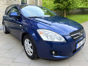 KIA CEED / ДИЗЕЛЬ / ТО 07.2026 (2 фото из 15)