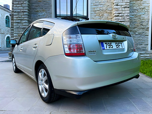 TOYOTA PRIUS / HYBRID / ATM / РЕГ.СБОР ОПЛАЧЕНТ / ТО 07.2026 (4 фото из 15)