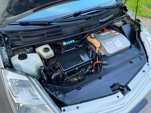 TOYOTA PRIUS / HYBRID / ATM / РЕГ.СБОР ОПЛАЧЕНТ / ТО 07.2026 (5 фото из 15)