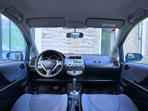 HONDA JAZZ / AUTOMAAT / AVARIIVABA / ÜV 02.2026 (9 foto / 15)