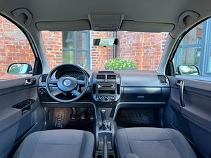 VOLKSWAGEN POLO / ROOSTEVABA / AVARIIVABA / ÜV 10.2026 (9 foto / 15)