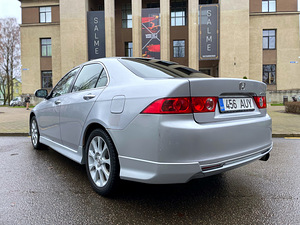 HONDA ACCORD / AUTOMAAT / AVARIIVABA / ÜV 03.2026 (4 foto / 15)