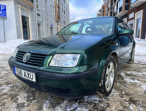 VOLKSWAGEN BORA / AVARIIVABA / ROOSTEVABA / ÜV 11.2026 (1 foto / 15)
