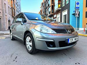 NISSAN TIIDA / AUTOMAAT / 1 OMANIK / ÜV 07.2026 (2 foto / 15)