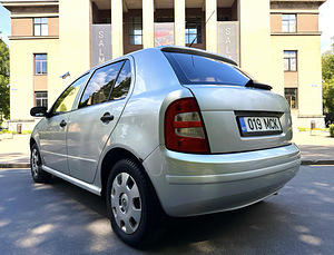 SKODA FABIA / COMFORT / TÜV 11.2026 (4 foto / 15)